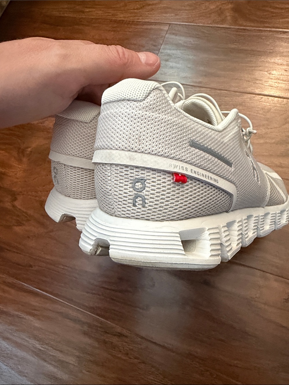 On Running Cloud 6 Sneakers Size 8.5 - Picture 7 of 7